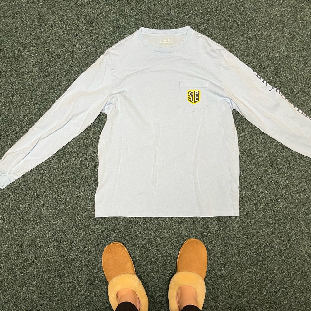Vineyard Vines/PLL  long sleeve men’s lacrosse tee